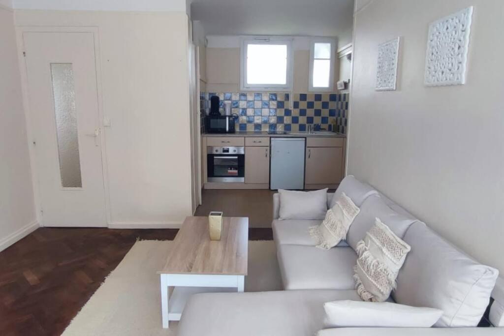 Appartement Tres Bien Place Chateauroux Luaran gambar