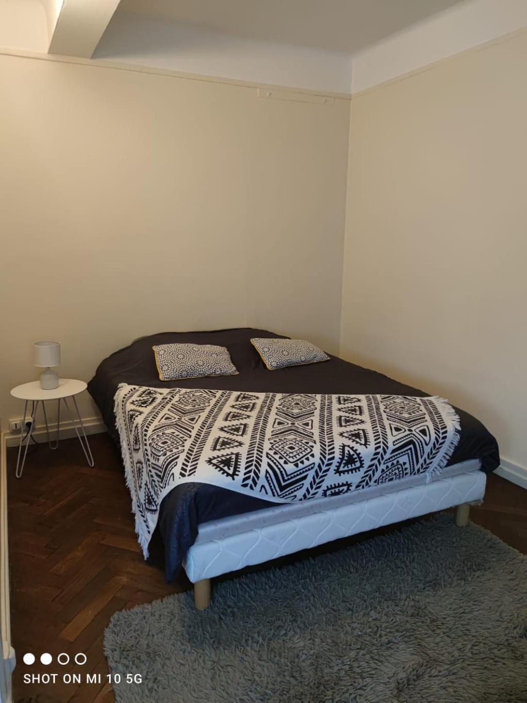 Appartement Tres Bien Place Chateauroux Luaran gambar